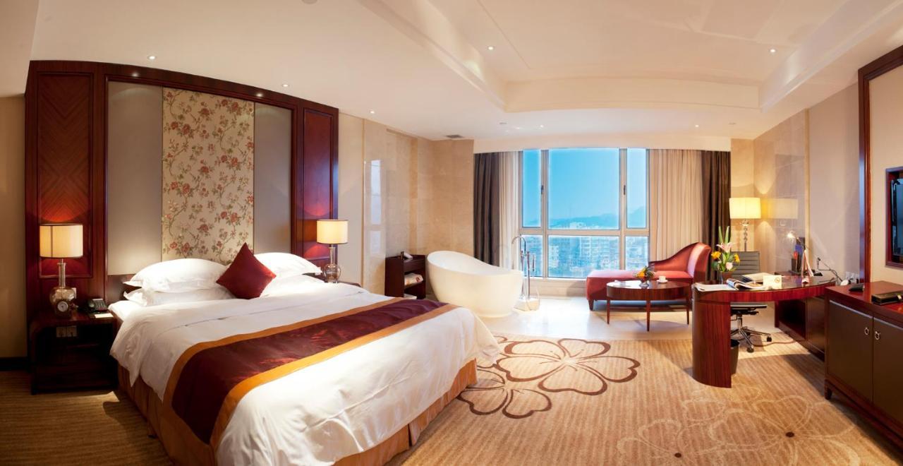 Ramada Plaza Shaoguan City Centre Buitenkant foto