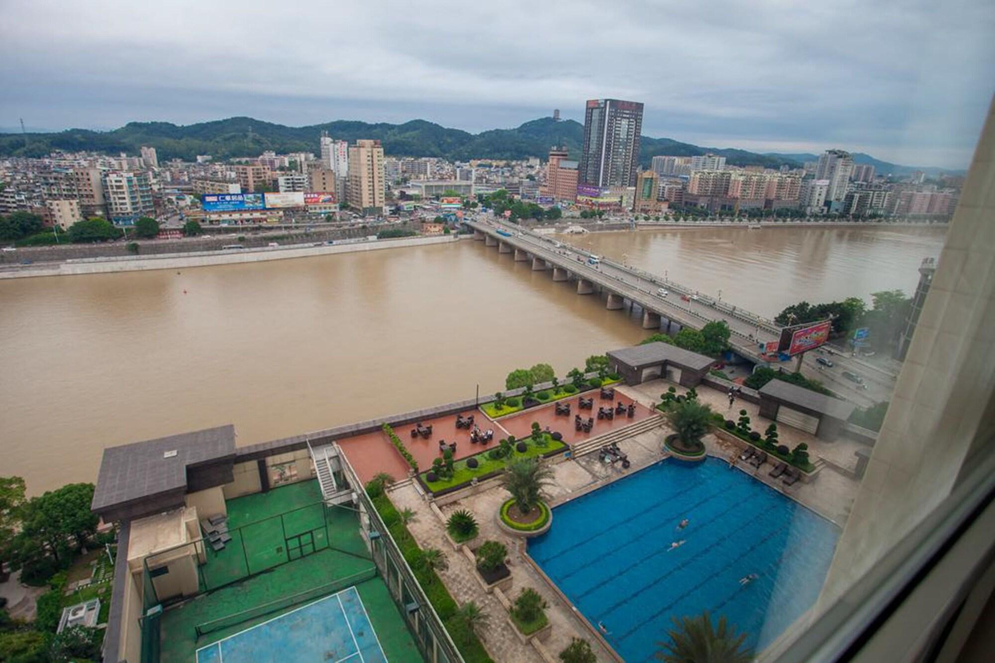 Ramada Plaza Shaoguan City Centre Buitenkant foto