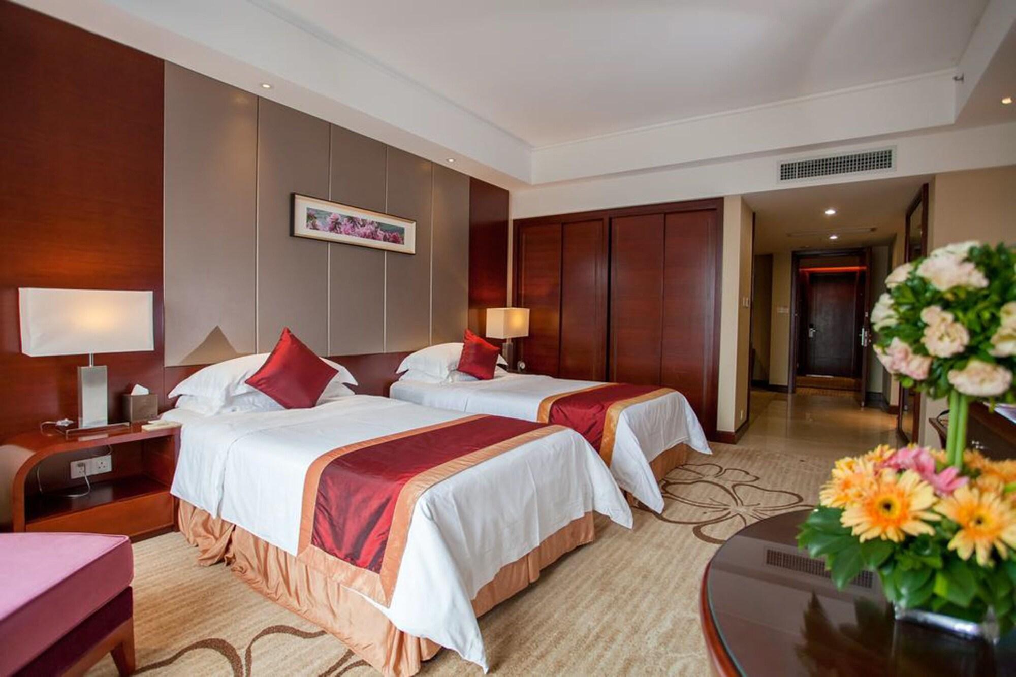 Ramada Plaza Shaoguan City Centre Buitenkant foto