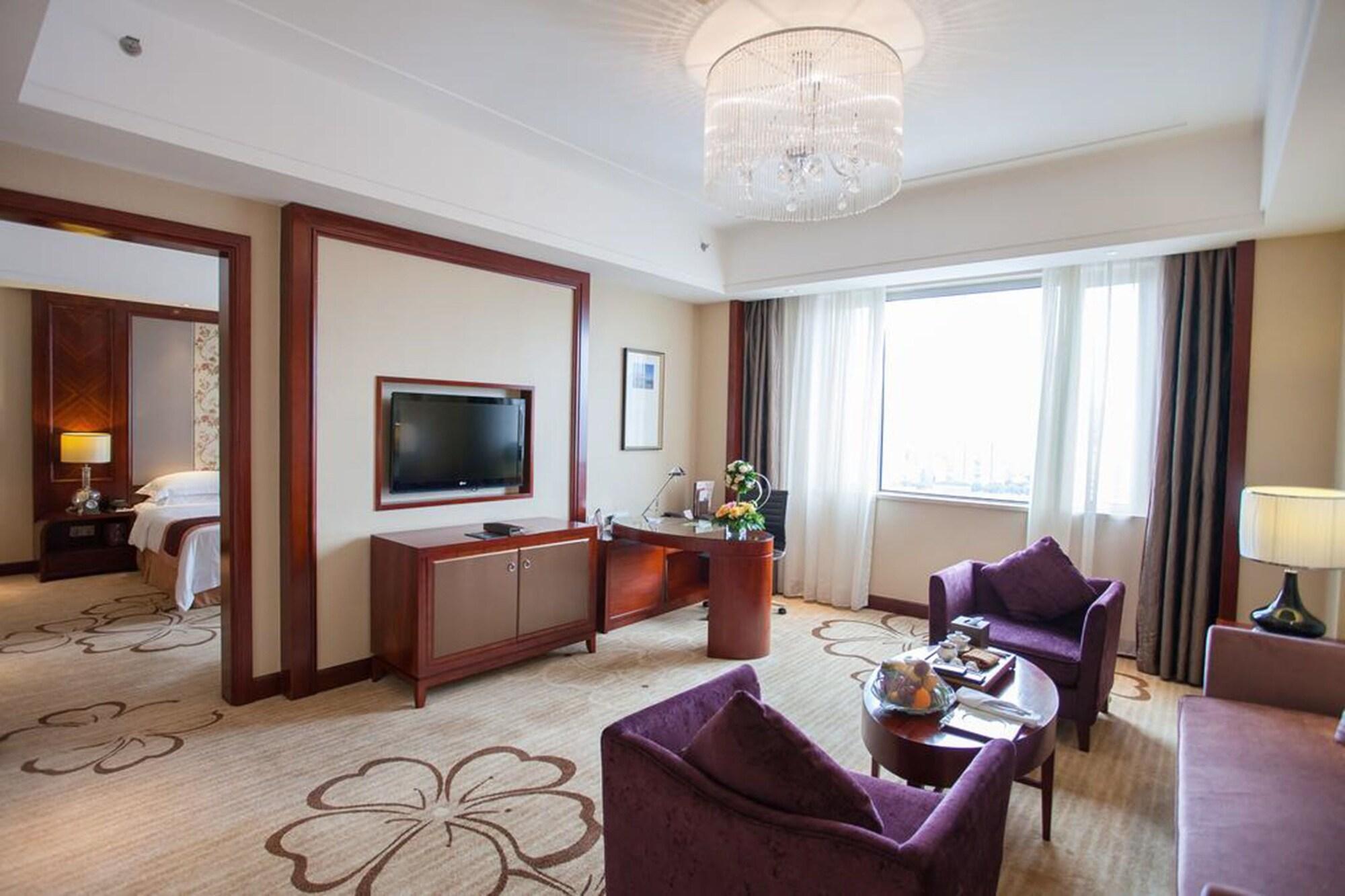 Ramada Plaza Shaoguan City Centre Buitenkant foto