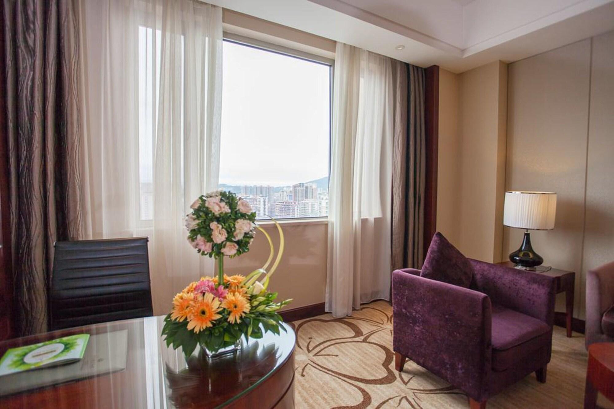 Ramada Plaza Shaoguan City Centre Buitenkant foto